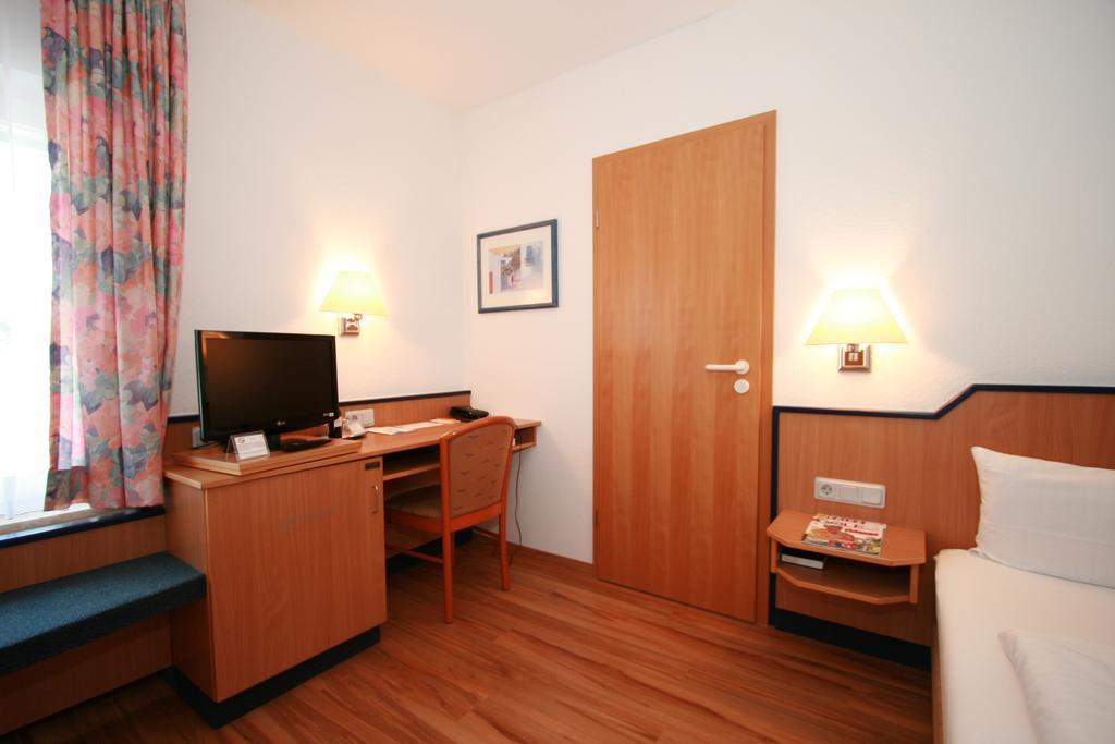 Hotel Ambiente Lich Exterior photo